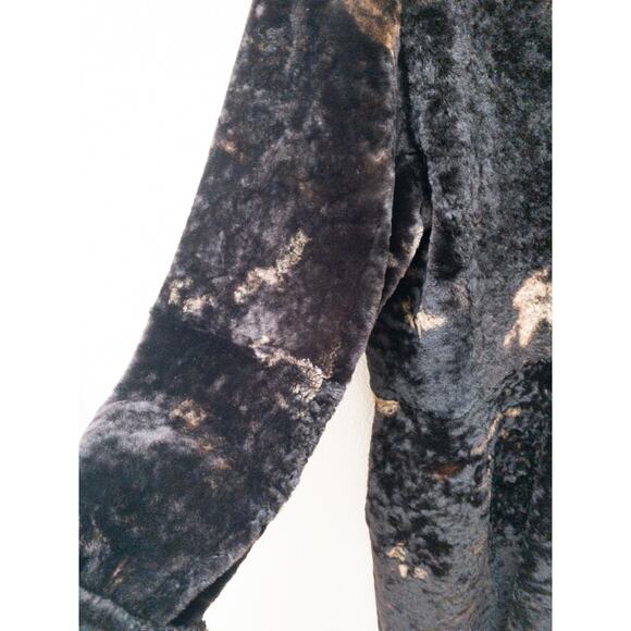 Olivieri Shearling Long Coat - Picture 9 of 12